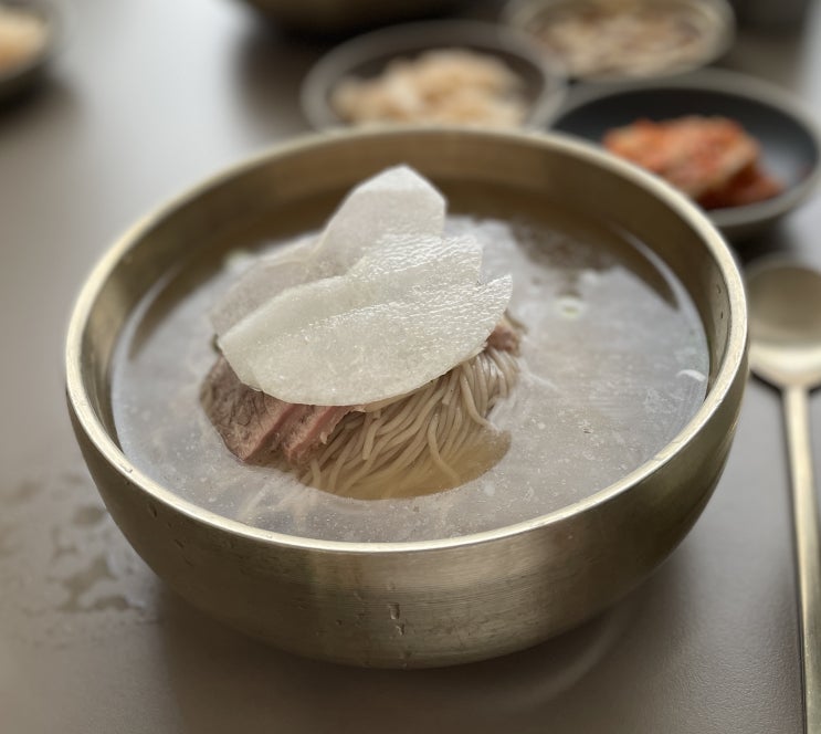 성수동에서 맛보는 미쉐린 맛집 평양냉면 / 성수 봉밀가 서울숲