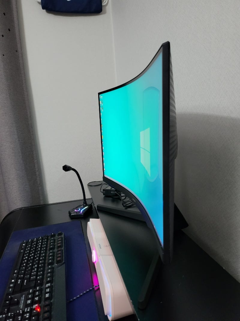 삼성 27인치 게이밍 모니터 144Hz 커브드 모니터 추천