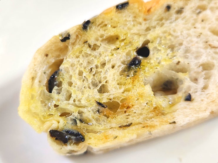 빵순이 최애 잠실 석촌역 빵집 르보네르 올리브 치아바타 깜빠뉴 존맛 빵순이 최애 잠실 석촌역 빵집 르보네르 올리브 치아바타 깜빠뉴 존맛