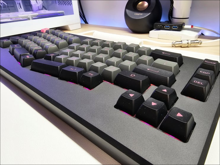  MONSGEEK 첫 번째 풀 알루미늄 앨리스 배열 키보드 M6
