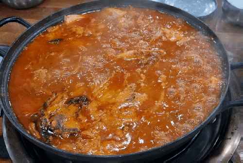 한국인의 소울푸드 김치찌개/수원인계본점 이은영모듬김치찌개