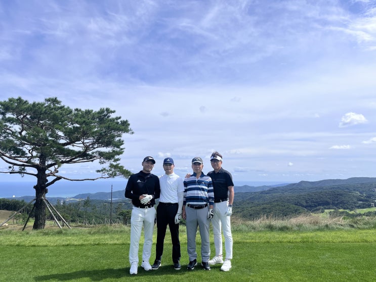  산과 동해바다의 조화 LPGA 개최골프장 마우나오션cc - 흥겨운 캐디님은 골퍼를 신나게한다.