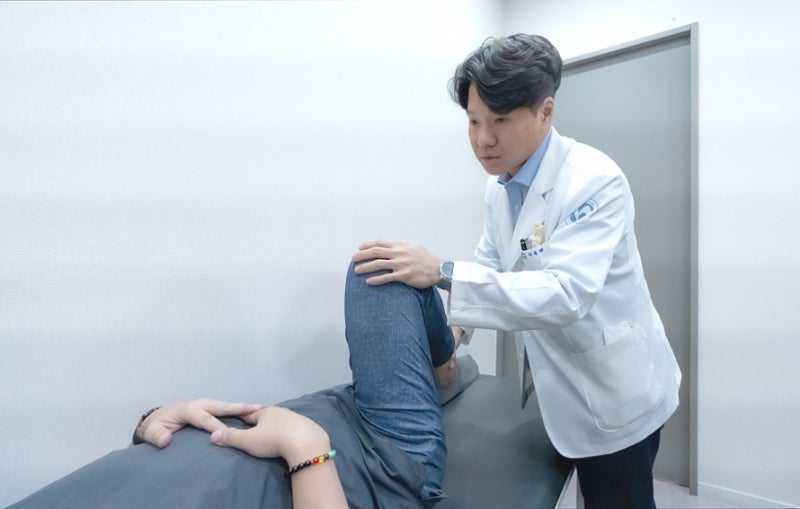 무릎관절병원 '이것' 없으면 내원하지 마세요