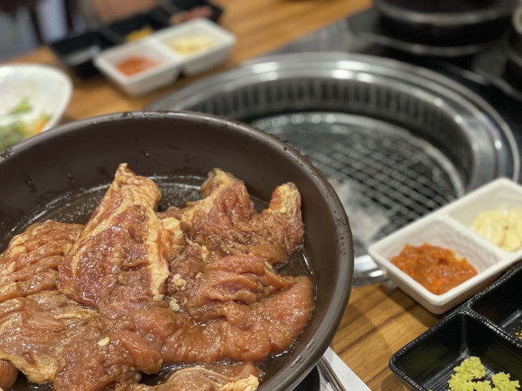  야당맛집 - 숯불구이 수제갈비 맛집! 운미정에서 삼겹살이랑 돼지갈비 뿌시고 왔어요 :)