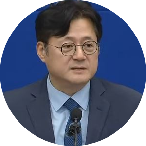 [여의도25시] 민주, 새 원내대표에 <b>홍익표</b> 선출.."<b>이재명</b>과 함께... 