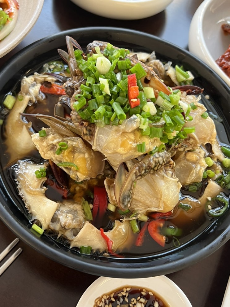  종로3가역 맛집 익선동에서 조용하게 즐기는 한식다이닝 평해옥 간장게장과 양념게장 한상차림