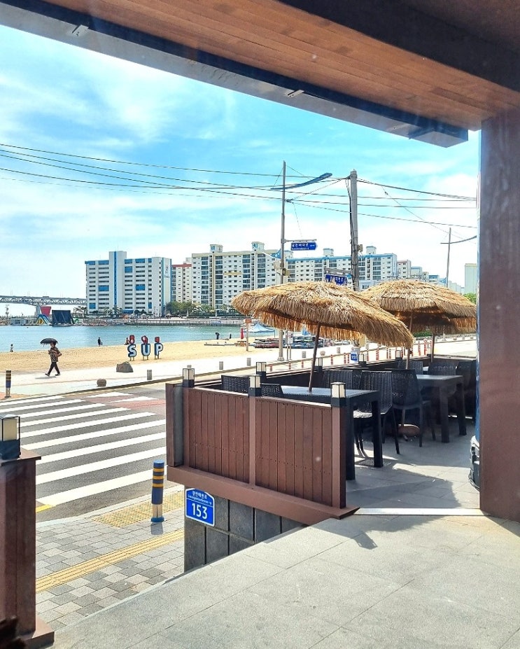  부산 광안리 국밥 해수욕장 바다뷰 전통 있는 극동돼지국밥