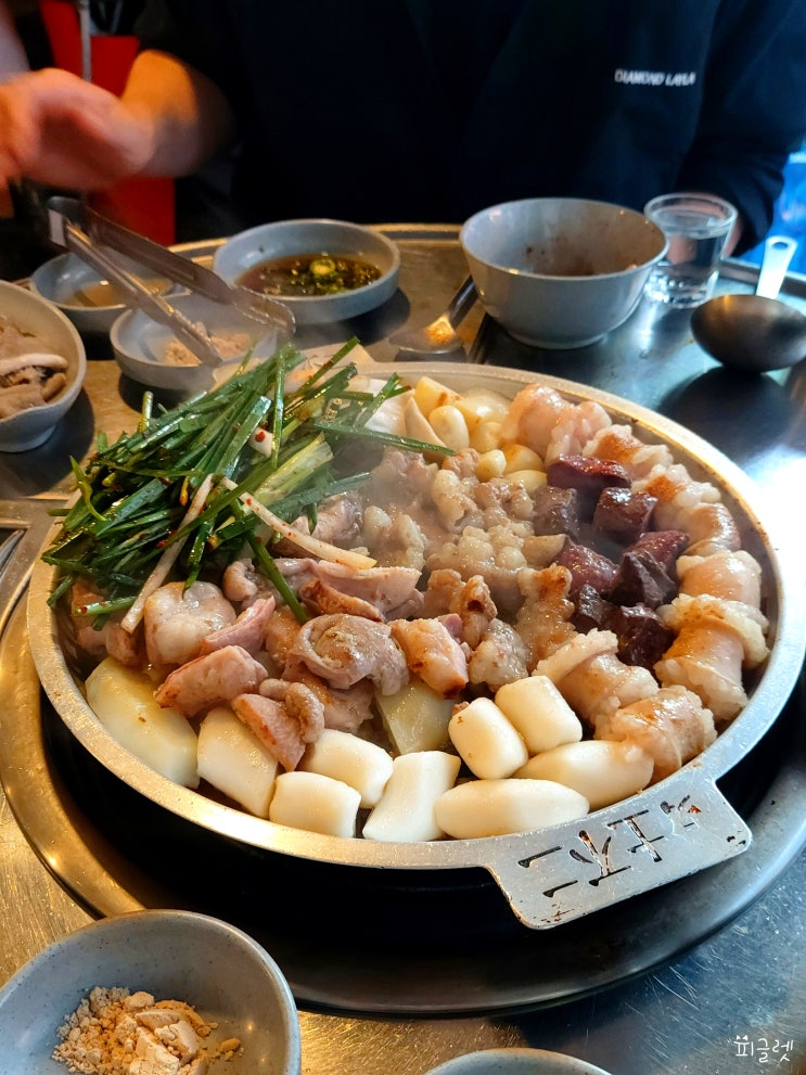  사당역 토방소곱창먹고 아는포차 마늘닭볶음탕 계란말이 먹은 일상