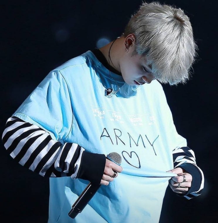 방탄소년단 <b>지민</b>, 2023년 韓솔로 최초 <b>스포티파이</b> 17억... 