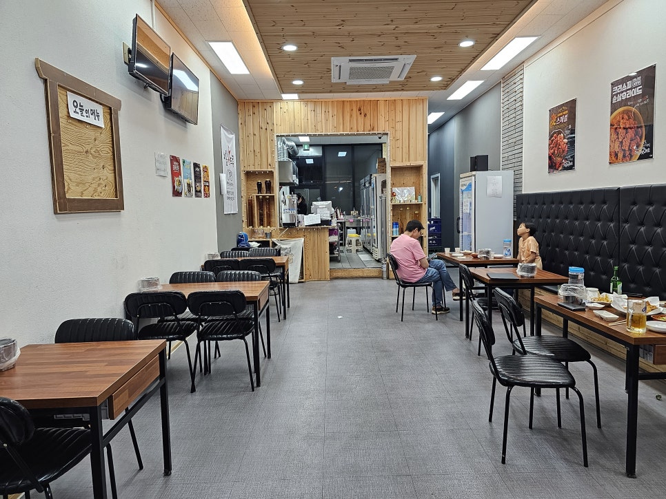 치킨신드롬 원삼점 사진 3