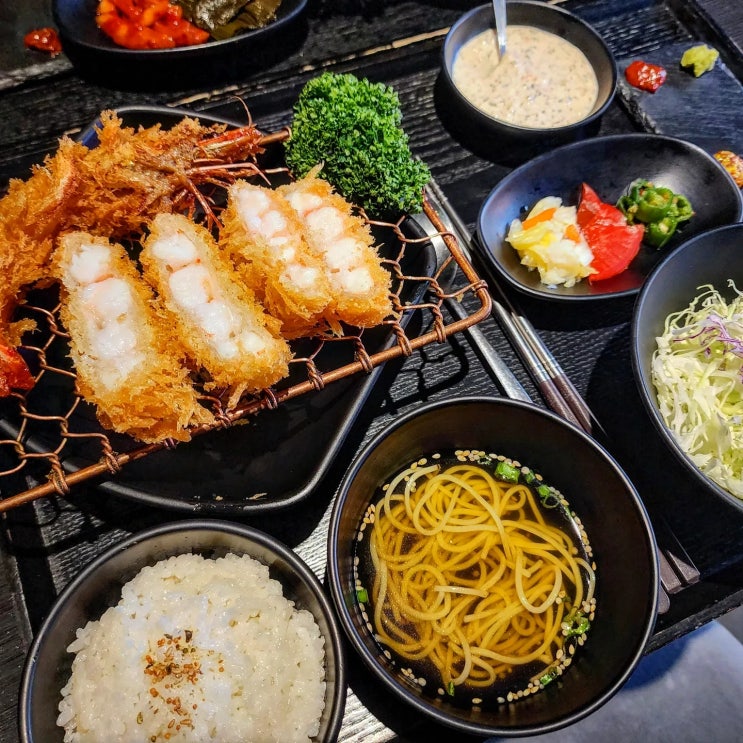  황리단길맛집 부드러운 안침가츠 카츠라운지