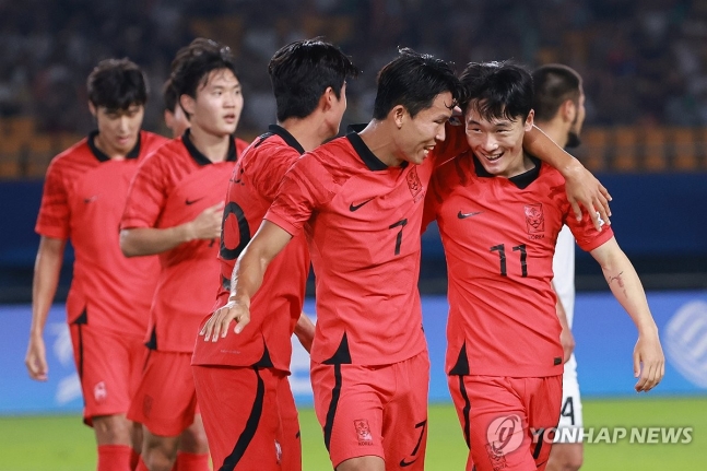 한국 U-24 <b>축구</b>대표팀, 키르기스스탄 제압하며 아시안게임 <b>8강행</b>