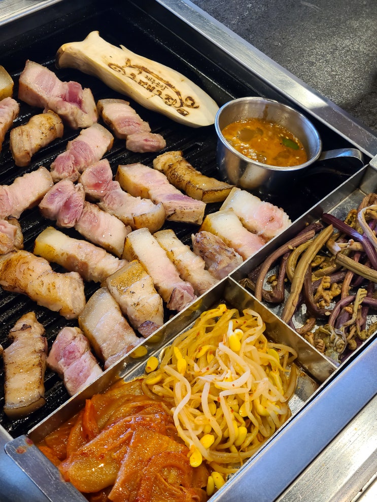  제주 도두이동 흑돼지 맛집 '제주공항그때그집'