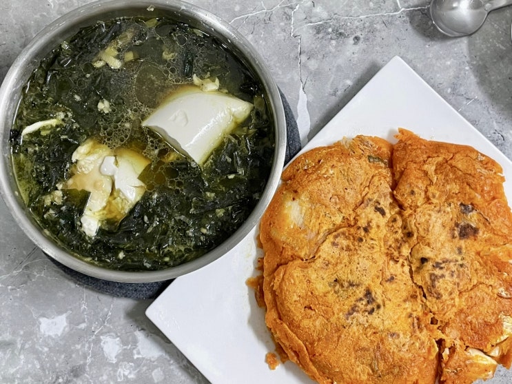  참기름 들기름 발암물질 없이, 비건 순두부미역국과 바삭한 김치전 만드는법 | 젤리곰밥상