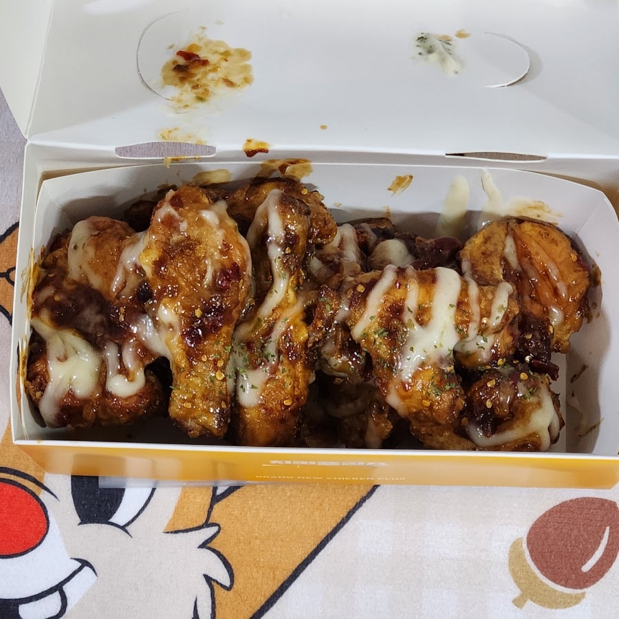치킨플러스 화성향남점 사진 2