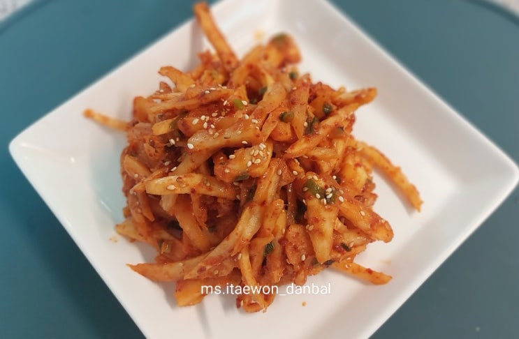 더덕무침 더덕고추장무침 양념 만드는법 더덕효능 더덕무침 더덕고추장무침 양념 만드는법 더덕효능