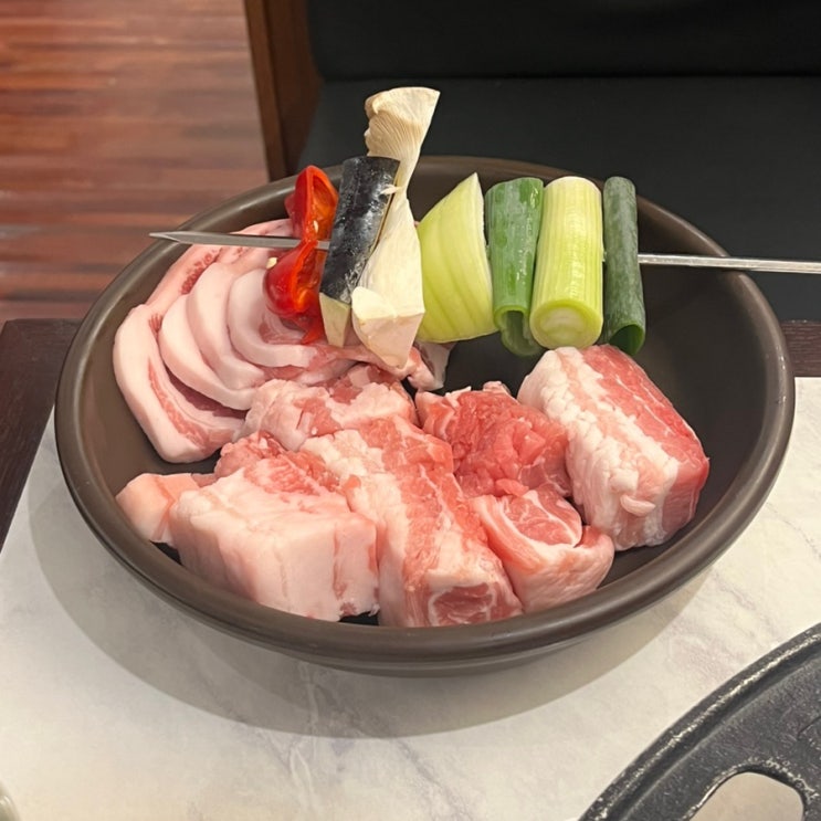  이대역 고기집 삼겹살 맛집 ‘신촌 리정원’