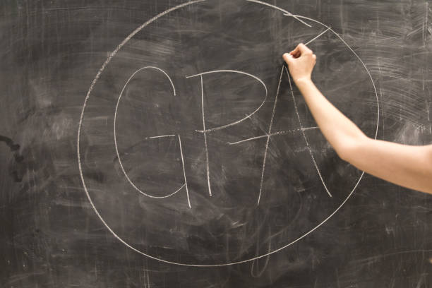 미국 유학 | 미국 대학입시 시 GPA vs 외부 활동(ECs) 뭐가 더 중요할까요?