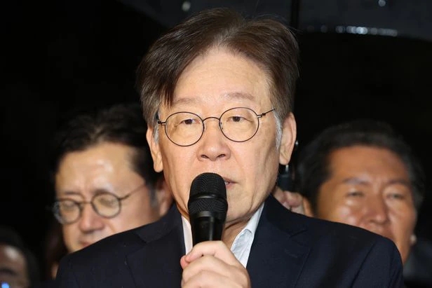 이재명 “尹<b>대통령</b>에 민생<b>영수회담 제안</b>”