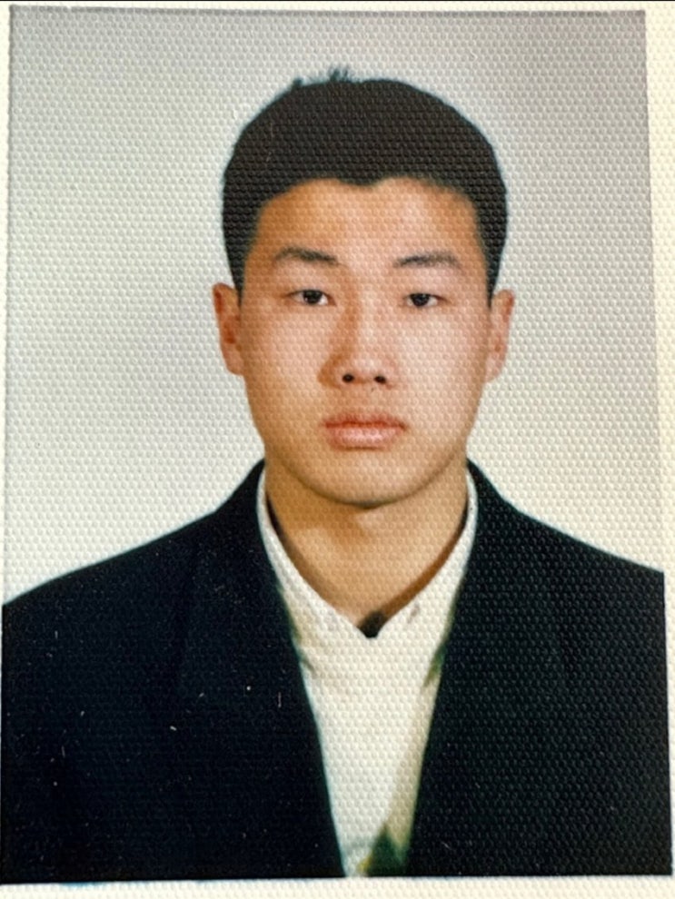  "너클 폭행"당한 신단장 ,고등학교 졸업 사진