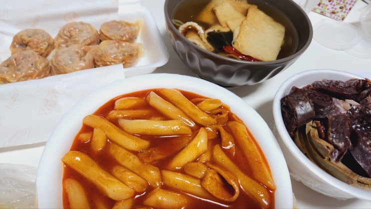  떡순튀 분식배달음식 매운떡볶이 맛집 그리고 치즈김밥!
