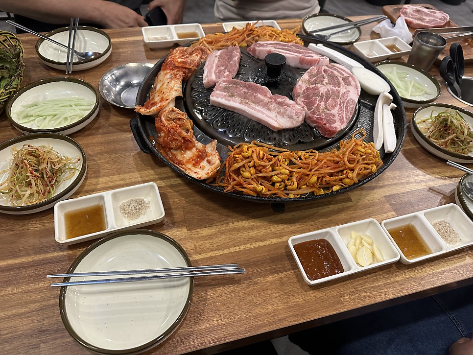 Kkulkkulibyeongjangsaengsamgyeopsal photo 6