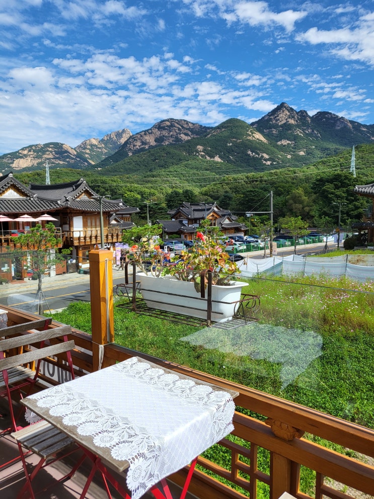 [서울/은평] 은평한옥마을 카페 스페이스 헬레나 - 북한산 뷰 카페