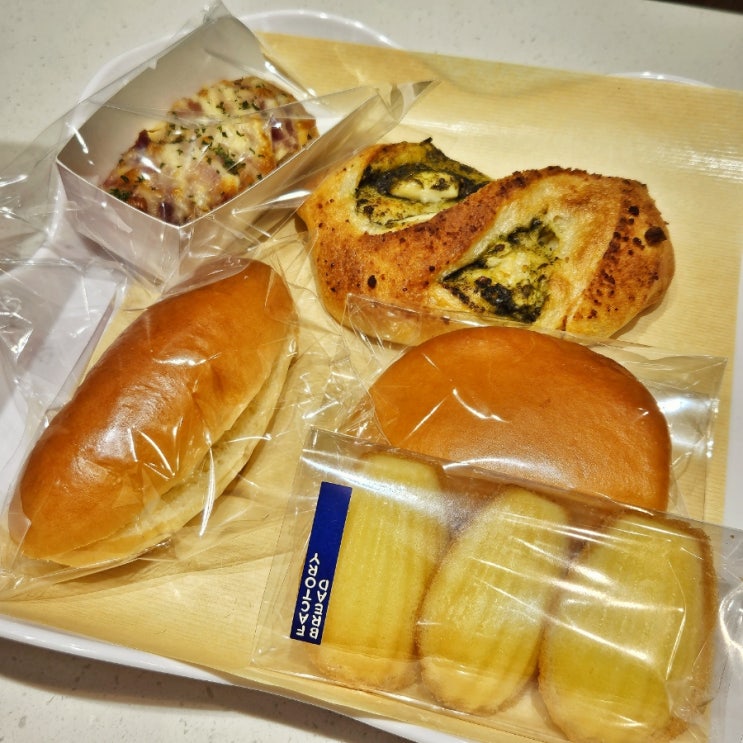 부산 양정 빵집 빵공장 맛있어 가성비 최고 부산 양정 빵집 빵공장 맛있어 가성비 최고