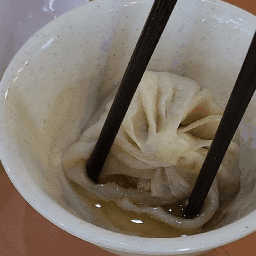  대만여행/타이페이/동먼역 현지인도 줄서서 먹는 샤오롱바오 로컬맛집 추천 '호공도금계원'