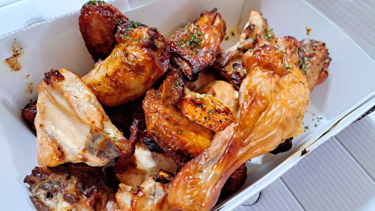 맛닭꼬을 먹어보았습니다. 이 집 골뱅이소면 잘하네? 맛닭꼬을 먹어보았습니다. 이 집 골뱅이소면 잘하네?