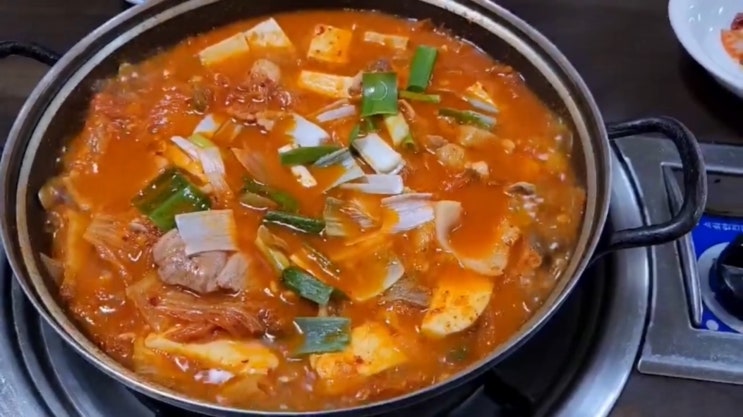  추석 연휴 전 창원 마산 김치찌개 맛집 신포동 청송 방문기!!