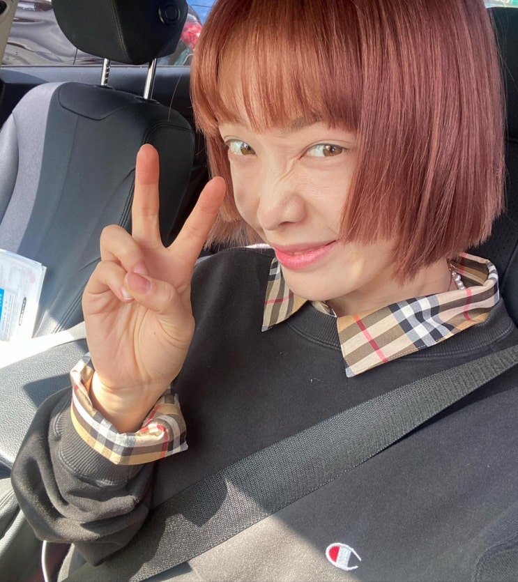 '더글로리' 출연한 김히어라, 소름 돋는 감초 연기력으로 주목 받고 있는 '우영우' 출연한 그 배우 '더글로리' 출연한 김히어라, 소름 돋는 감초 연기력으로 주목 받고 있는 '우영우' 출연한 그 배우