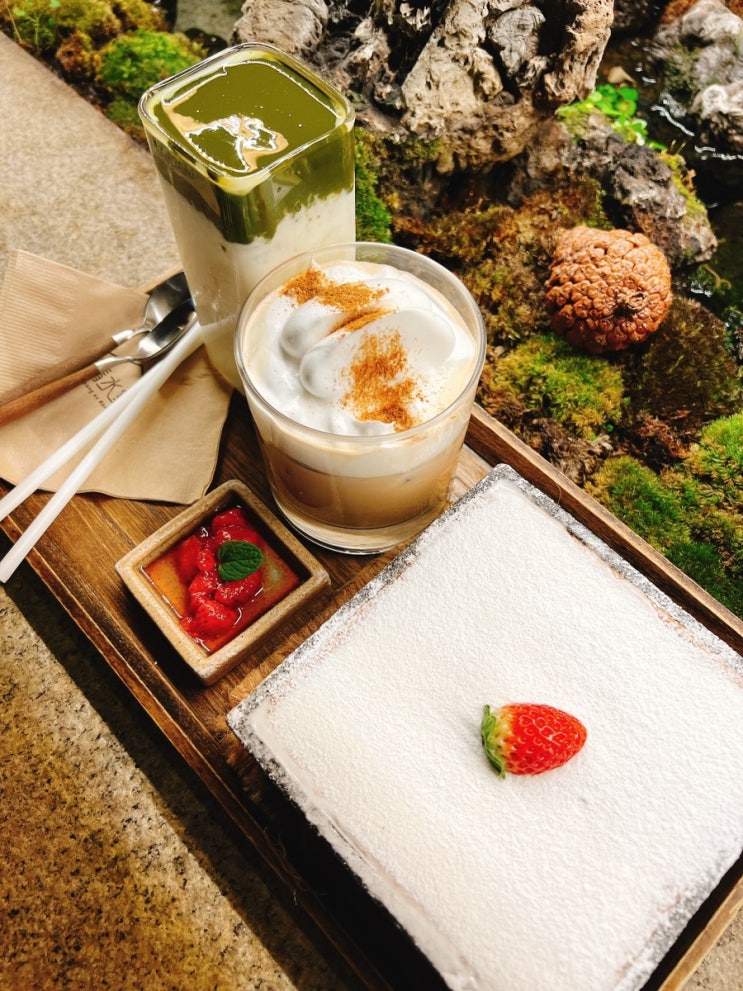  종로 익선동 디저트 한옥카페,청수당::딸기 수플레 카스테라& 홍차 크림 우유& 말차우유
