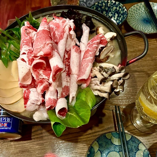  부산 해운대 맛집, 홍콩 분위기 물씬 고급 중국요리 ‘용각산’