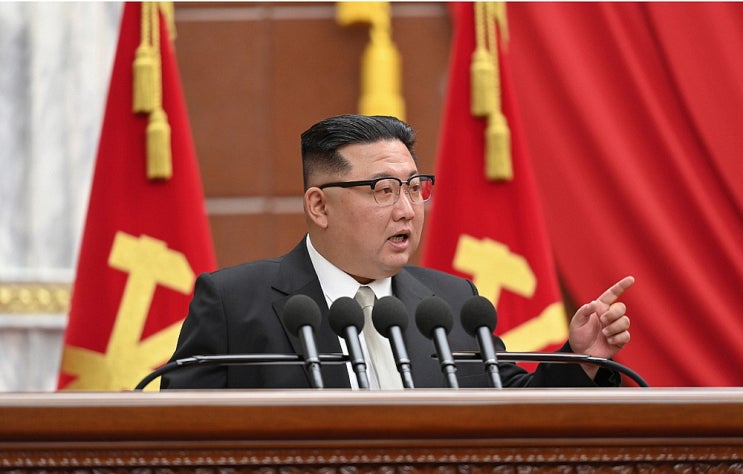 <b>국방부</b> "북한 핵사용 기도하면 김정은 <b>정권</b>은 종말" 경고…"北... 