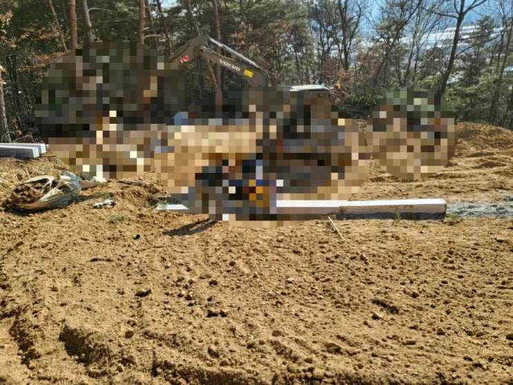  2023년 경남 합천군 쌍책면  밀양박씨 종중묘원조성 비석3개 경계석 23개 자판 잔디조성 가묘2기 4일차 공사 고인돌장묘개발장의사