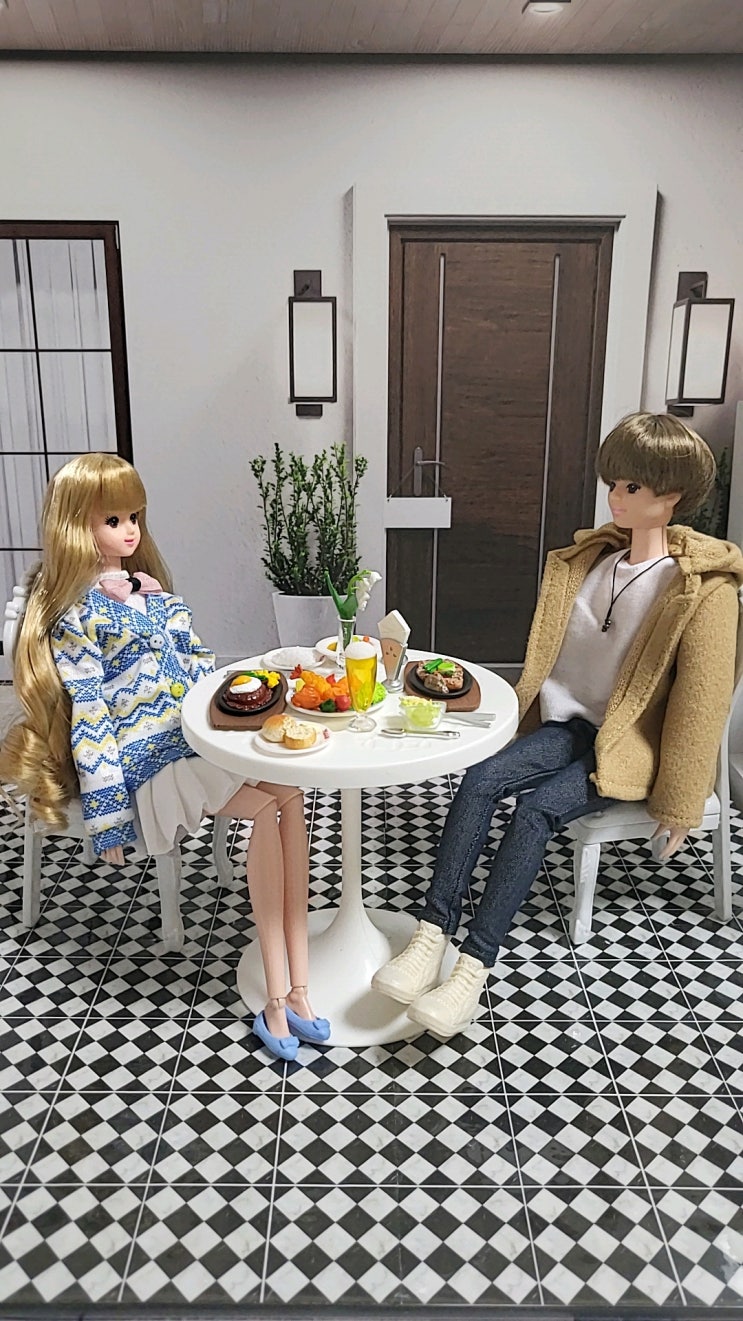  인형 배경판
