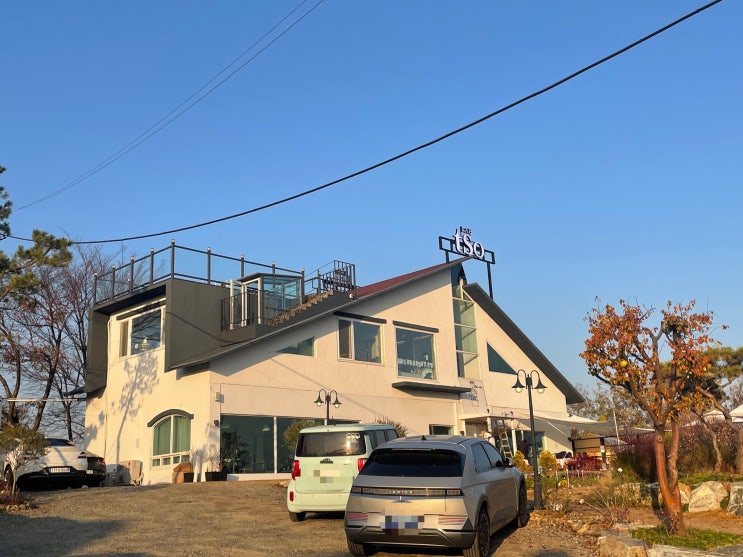  수산동 카페 , 수산동 베이커리 카페 : 티쏘커피 , 주차가능 , 야외 테라스 있는 카페