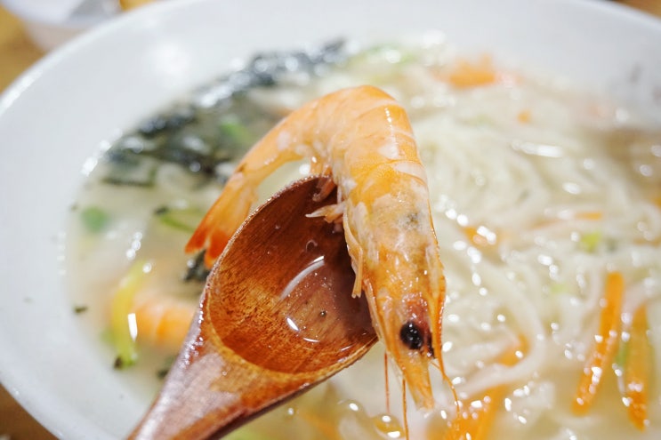  거제도칼국수 시원한 해산물 육수가 일품인 해송가
