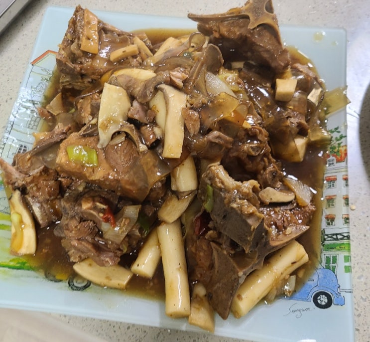 저녁 메뉴 추천 한 끼 쌍화탕 돼지등뼈찜 만드는 법 저녁 메뉴 추천 한 끼 쌍화탕 돼지등뼈찜 만드는 법