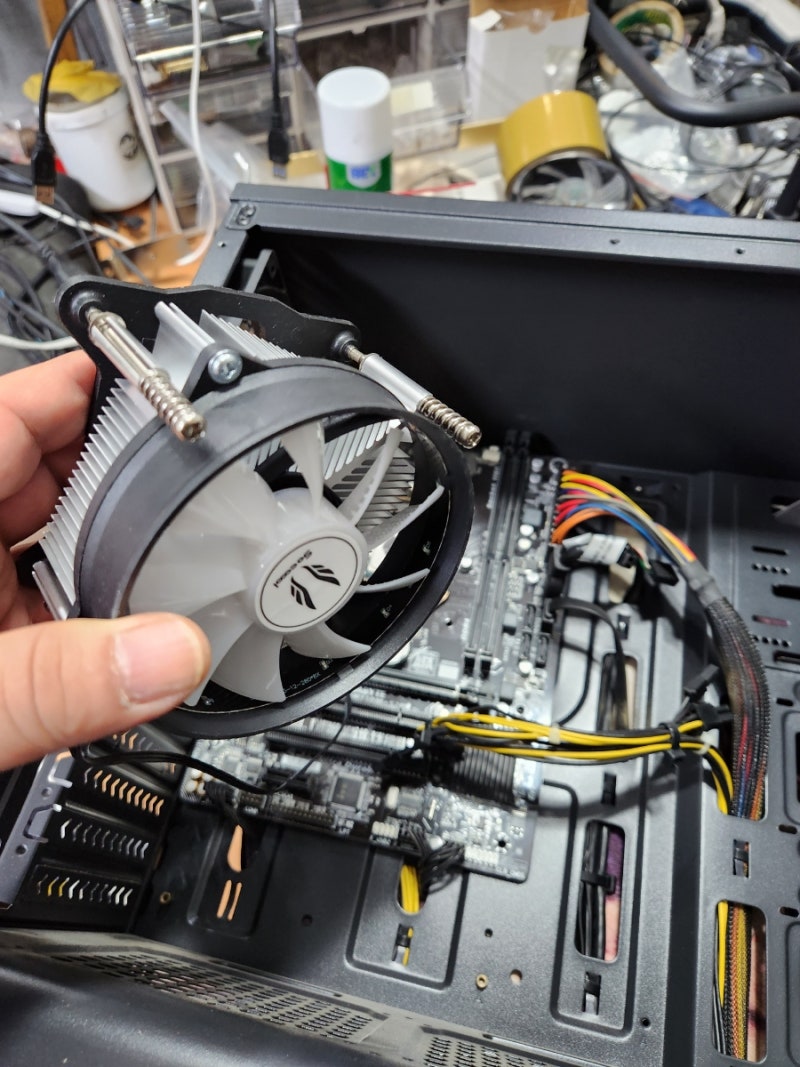 RTX4080인터넷최저가 판매 채굴그래픽카드가 위험한 이유?365일24시간 일한 그래픽카드 몸 상태는 어떨까요?PC수호천사  인사올립니다.2023년 새해 복 많이 받으세요 : 네이버 블로그