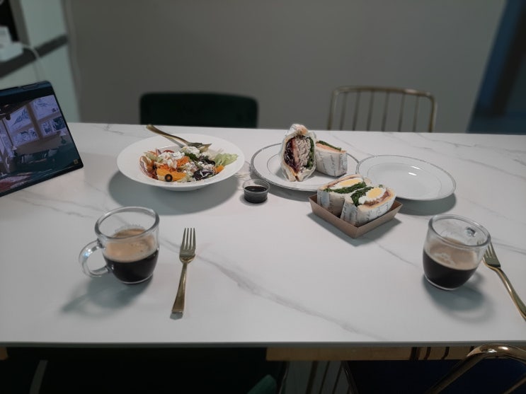 영천동 샐러드맛집 "투고그린" 영천동 샐러드맛집 "투고그린"