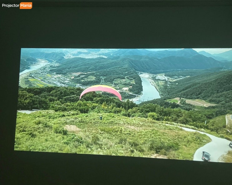  빔프로젝터 PJM500F로 다양한 영화와 따뜻한 시간만들기!