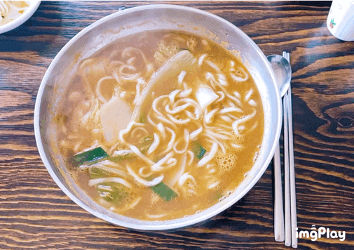  아는 사람만 계속 가게 된다는 문막 "우리 집 손칼국수"