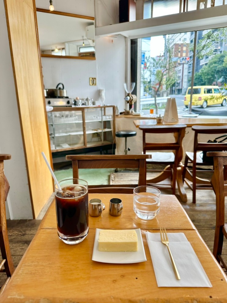 후쿠오카 카페 아베키 치즈케이크가 유명한 조용한 카페