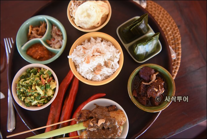  발리 스타일 전통식 맛집 - Bumbu bali
