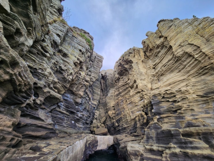  [제주] 용머리해안 - 제주도 화산암(사암층), 바람, 파도, 그리고 시간이 만든 이색적인 제주도 해안 절경. 자연을 좋아하신다면, 강추하고 싶은 곳입니다.