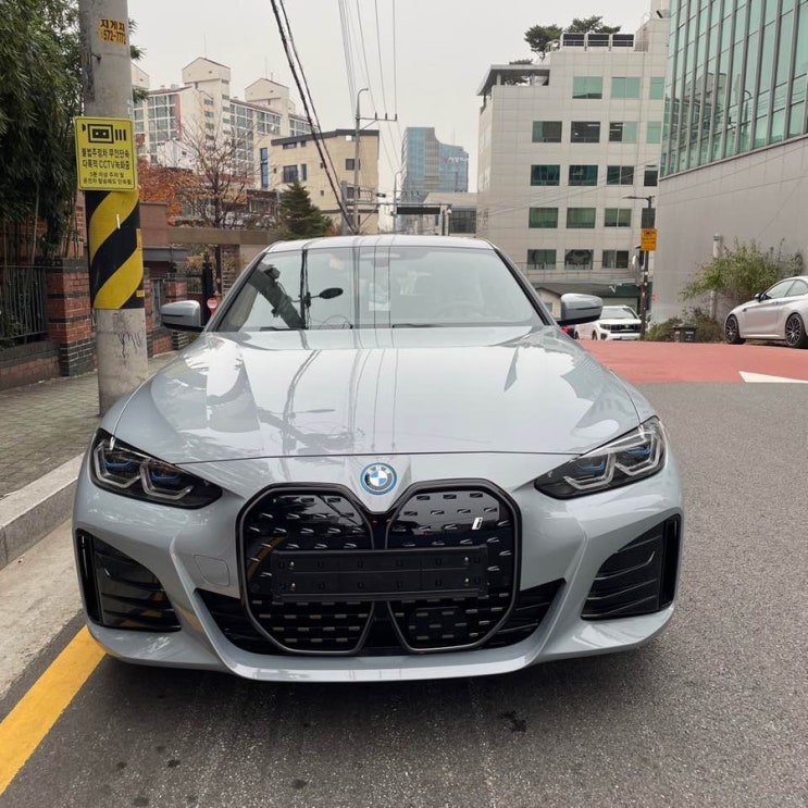  BMW i4 40 PRO 전기차 그란쿠페 브루크린 그레이 출고