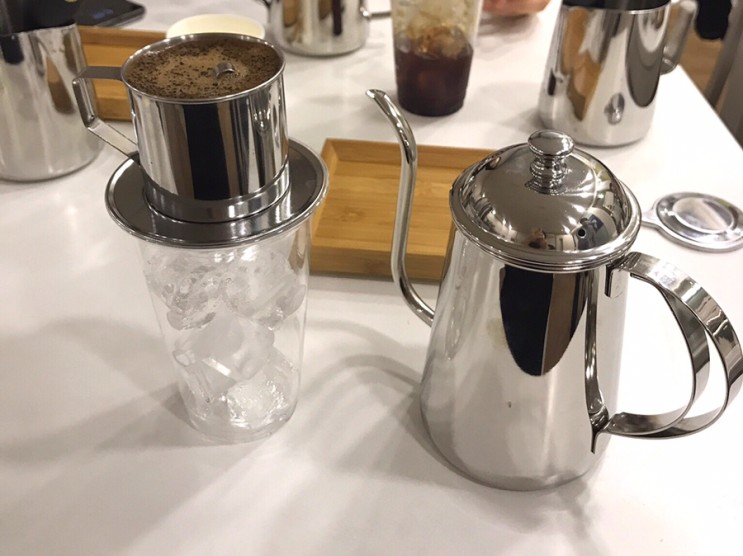 히말라야 솔트 크림 커피 아인슈페너 만드는 방법 베트남 드리퍼