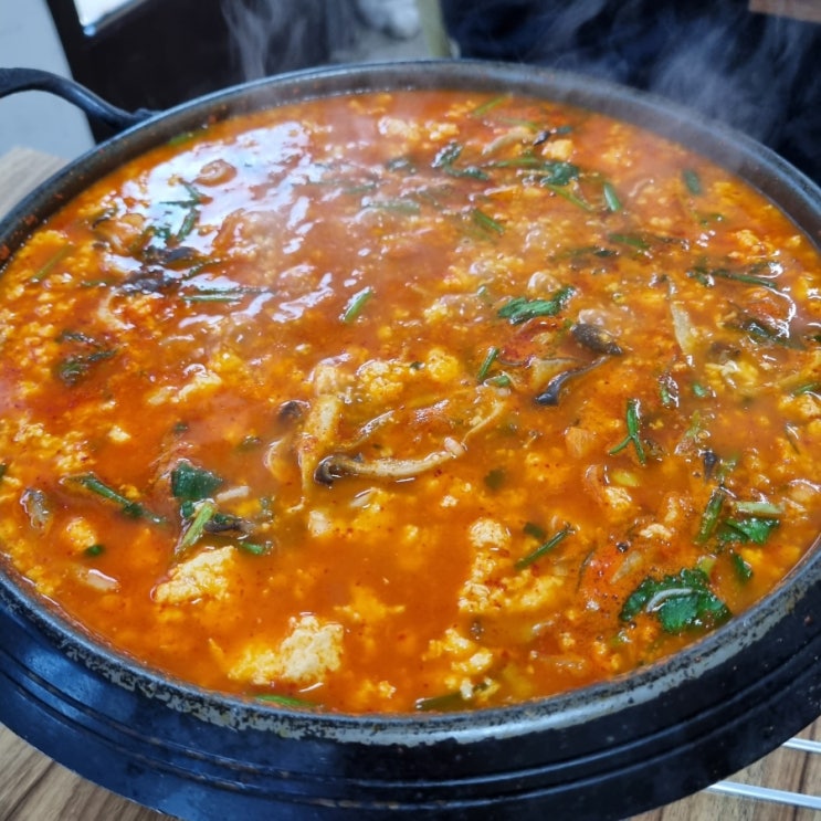 9남매 두부집 순두부 전골 웨이팅하는 이유가 있네(청국장 필수 주문)